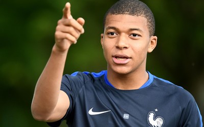 168电竞热评-克鲁格这球顶得无可挑剔